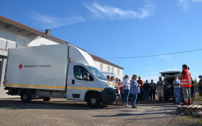 Don de 30 000 pièces de vêtements à la Croix-Rouge de Saône et Loire